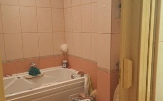 Vanzare apartament cu 3 camere(Neacsu)Micro 19, sup 64 mp, 78.000 euro - Poză 5