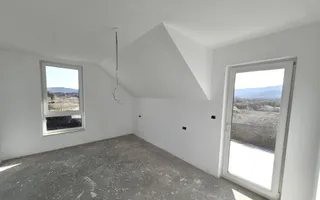 Casa 4 Camere, 138 mp, P+M, Teren 400 mp, Toate Utilitatile, Micesti - Poză 12