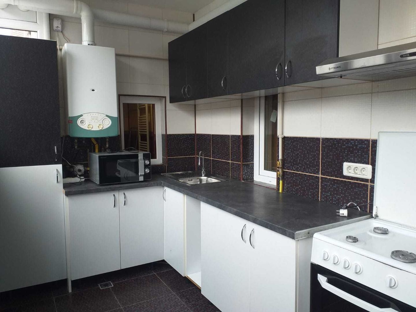 De Inchiriat Apartament 2 Camere Piata Romana - Poză 4