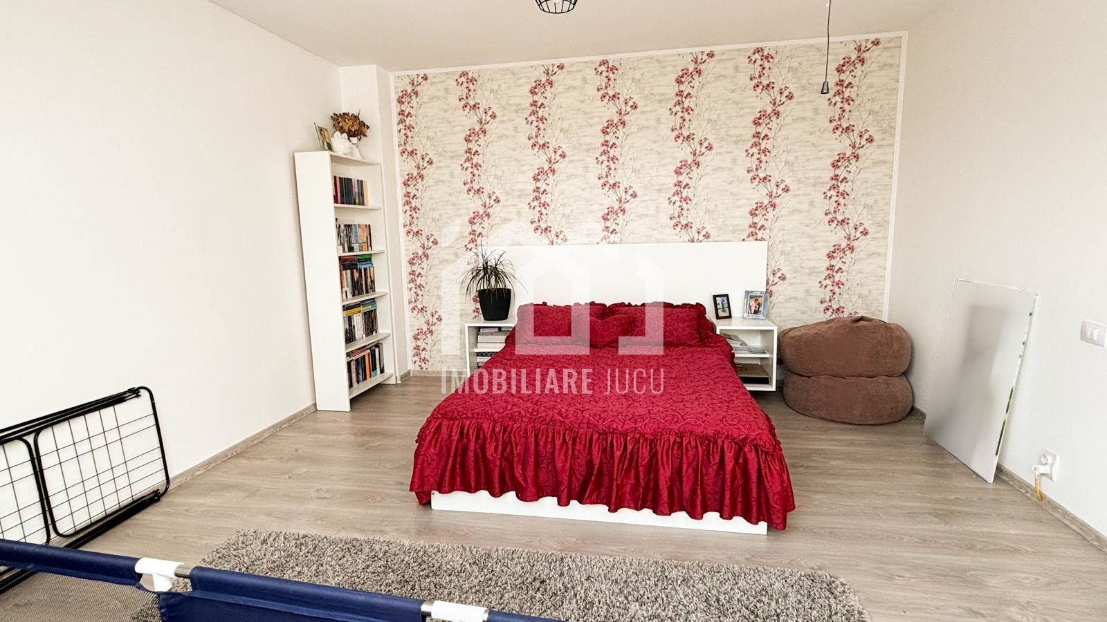 Apartament 3 camere,Balcon,94mp,Parcare,Zona Panemar,Jucu de Mijloc - Poză 3