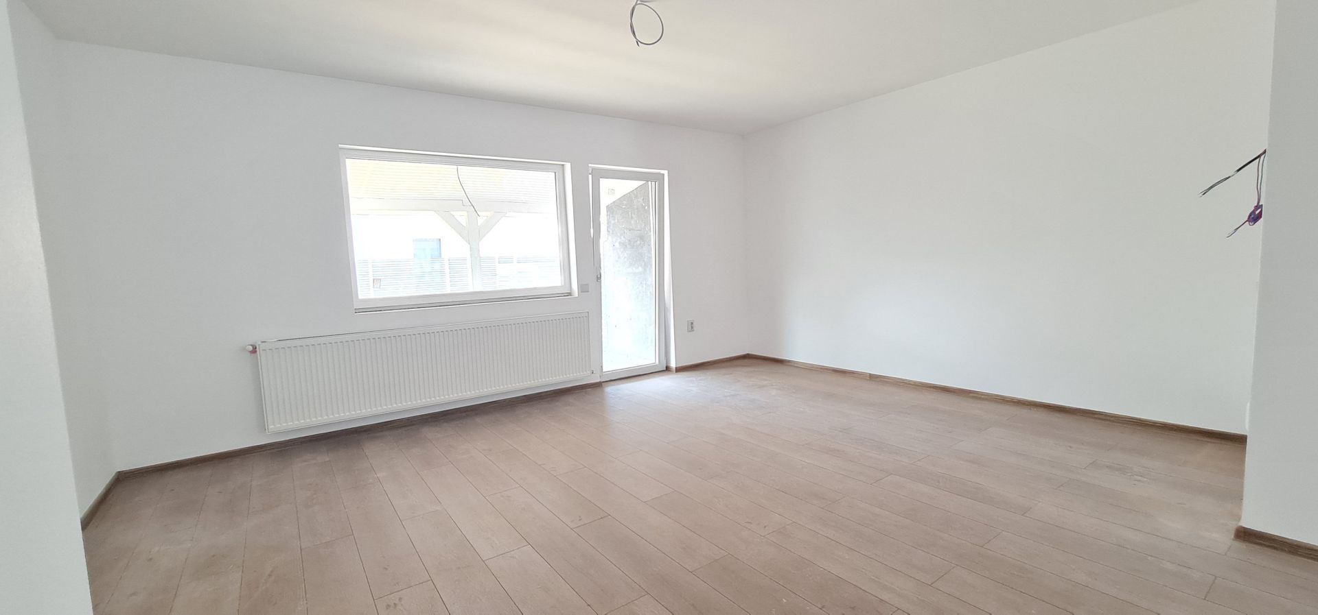 Casa finalizata intabulata in Cartier Izvor Tarlungeni Brasov - Poză 3