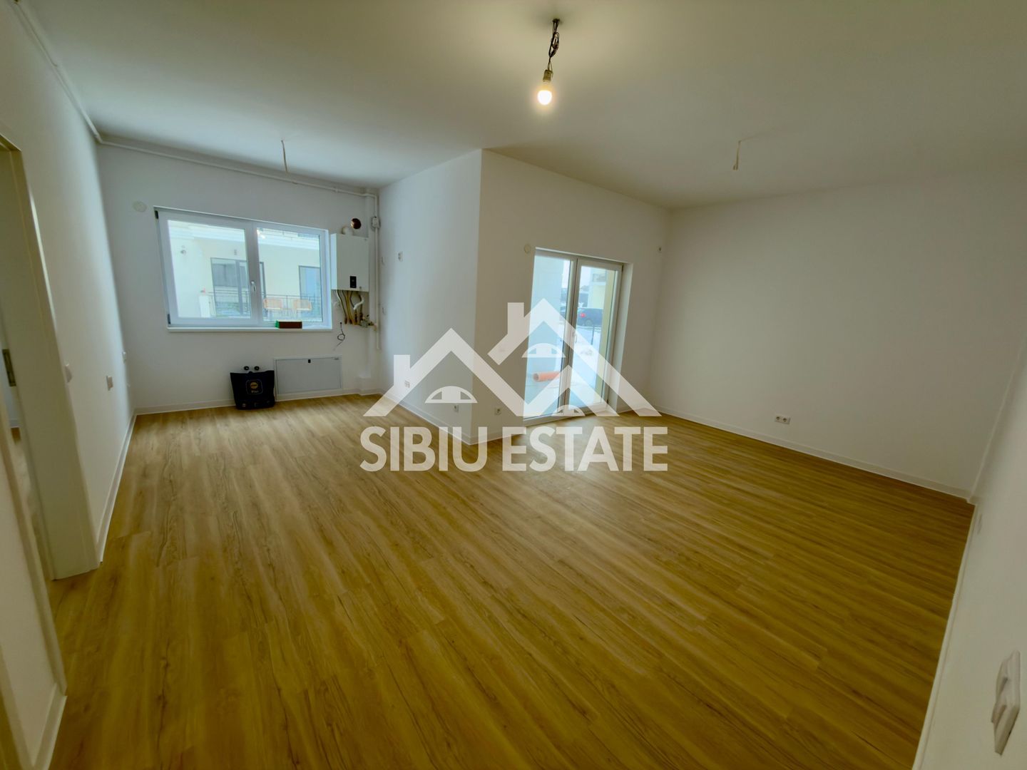 Apartament 3 camere cu terasă si gradina proprie Ultimul disponibil! - Poză 3