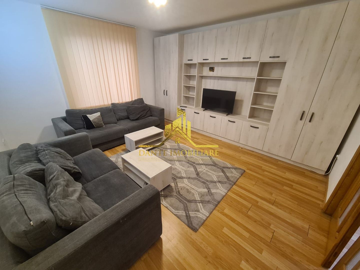 Casa individuala, mobilat modern, zona Grigorescu, curte, parcare - Poză 13