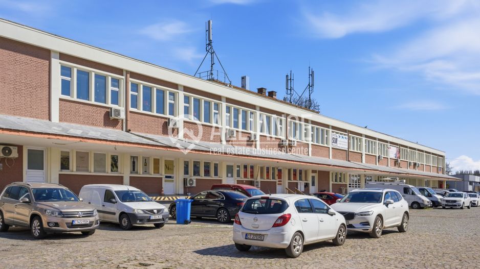 FALEZA NORD cladire multifunctionala 4600 mp cu acces din Bdul Mamaia! - Poză 3