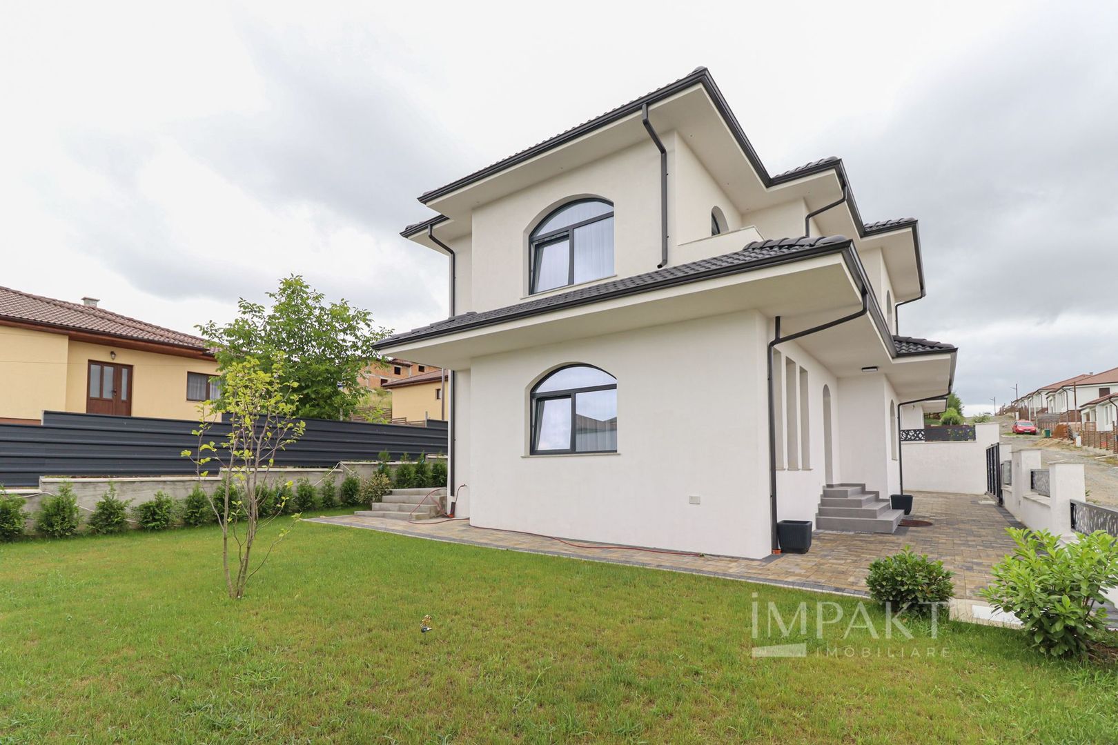 Casa superba de vanzare, situata intr-o zona aerisita a Dezmirului! - Poză 7