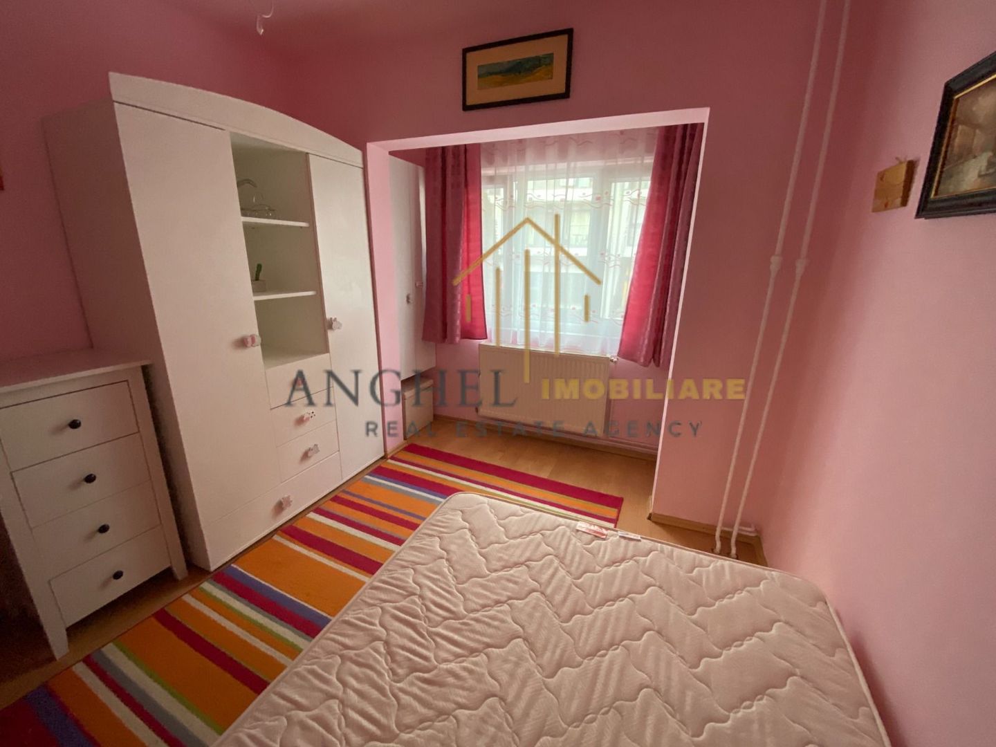 Apartament cu 4 camere, AC, masina de spalat vase, etc. Zona Soarelui - Poză 4