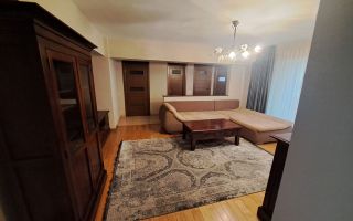 Spre închiriere apartament 3 camere - Bulevardul Decebal - Poză 1