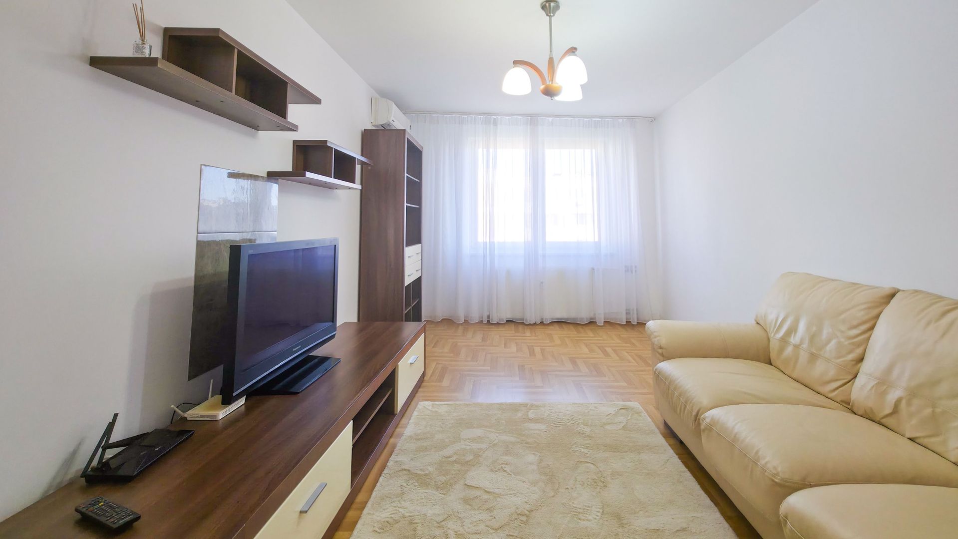 Apartament 3 camere Metrou Gorjului-Dezrobirii - Poză 2
