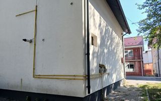 Clădire de vânzare cu spațiu comercial la parter și apartament la etaj, lângă Liceul Mihail Sadoveanu, Pașcani - Poză 5
