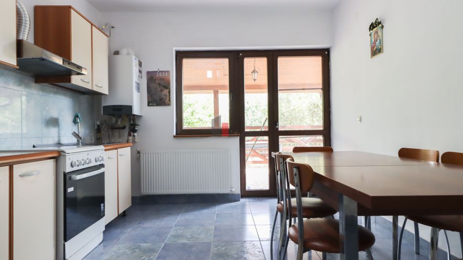 Vila "SEPHARA", teren 700 mp,  292 mp suprafata totala, NEGOCIABIL - Poză 11