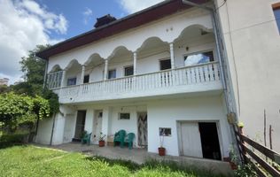 CASĂ 4 CAMERE TEREN 233 MP CENTRU CAMPULUNG