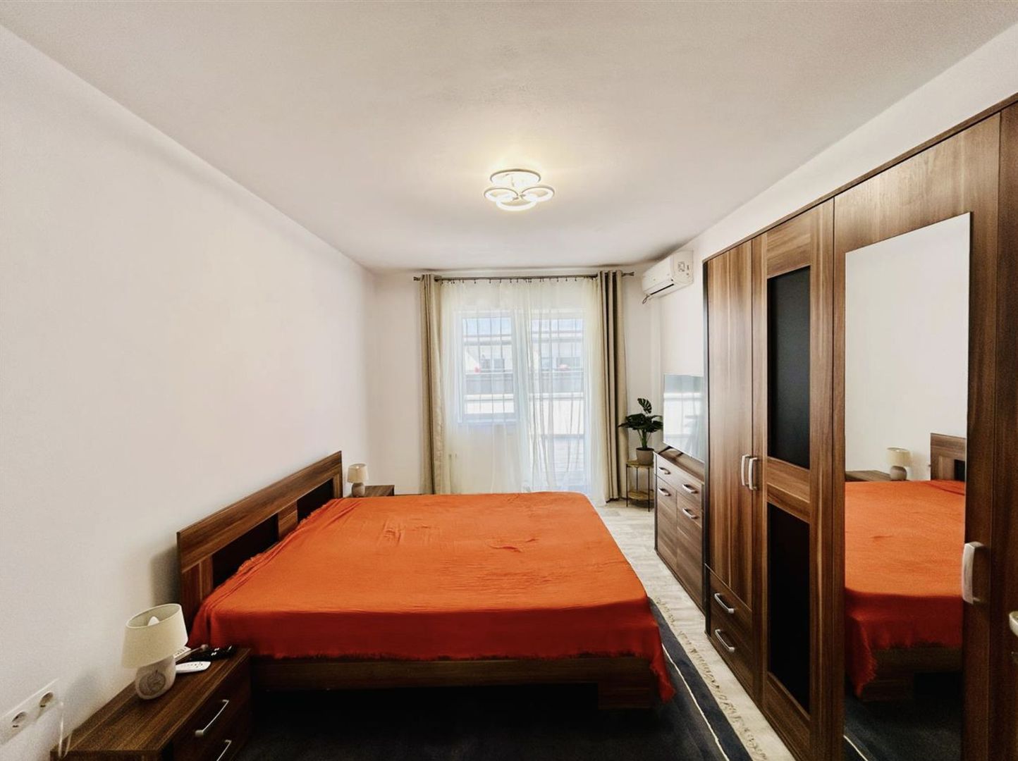 Penthouse la cheie, 4 camere, 2 bai, terasa mare, cart. Kogalniceanu - Poză 5