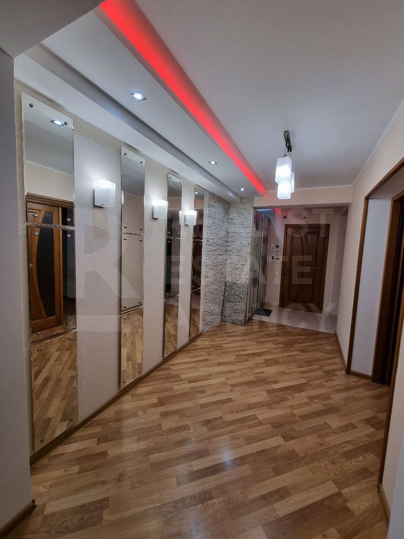 Chirie, apartament, 3 camere, str. Burebista, sectorul Botanica - Poză 19