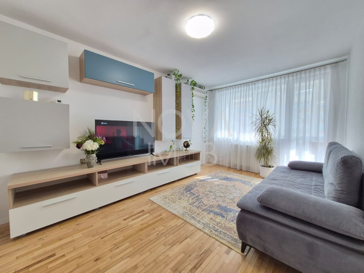 Apartament 2 camere, decomandat, Mihai Viteazu - Poză 1