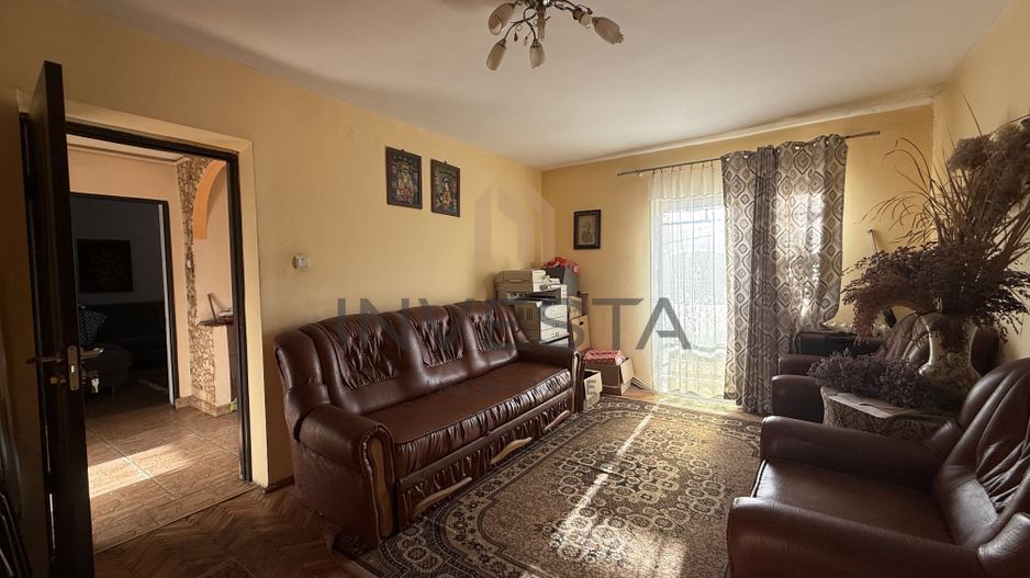 Apartament 3 camere, mobilat + parcare – Gruia. - Poză 1