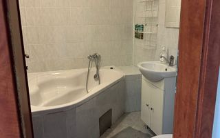 Apartament 2 Camere I Decomandat I Zona Vasile Aaron - Poză 6