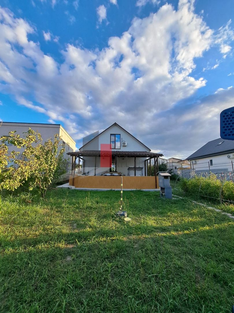 Casa individuala Valu lu Traian - curte 767 mp - Poză 2