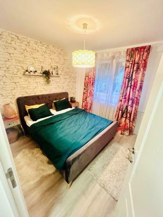 APARTAMENT LUX | TEIUL DOAMNEI - Poză 3