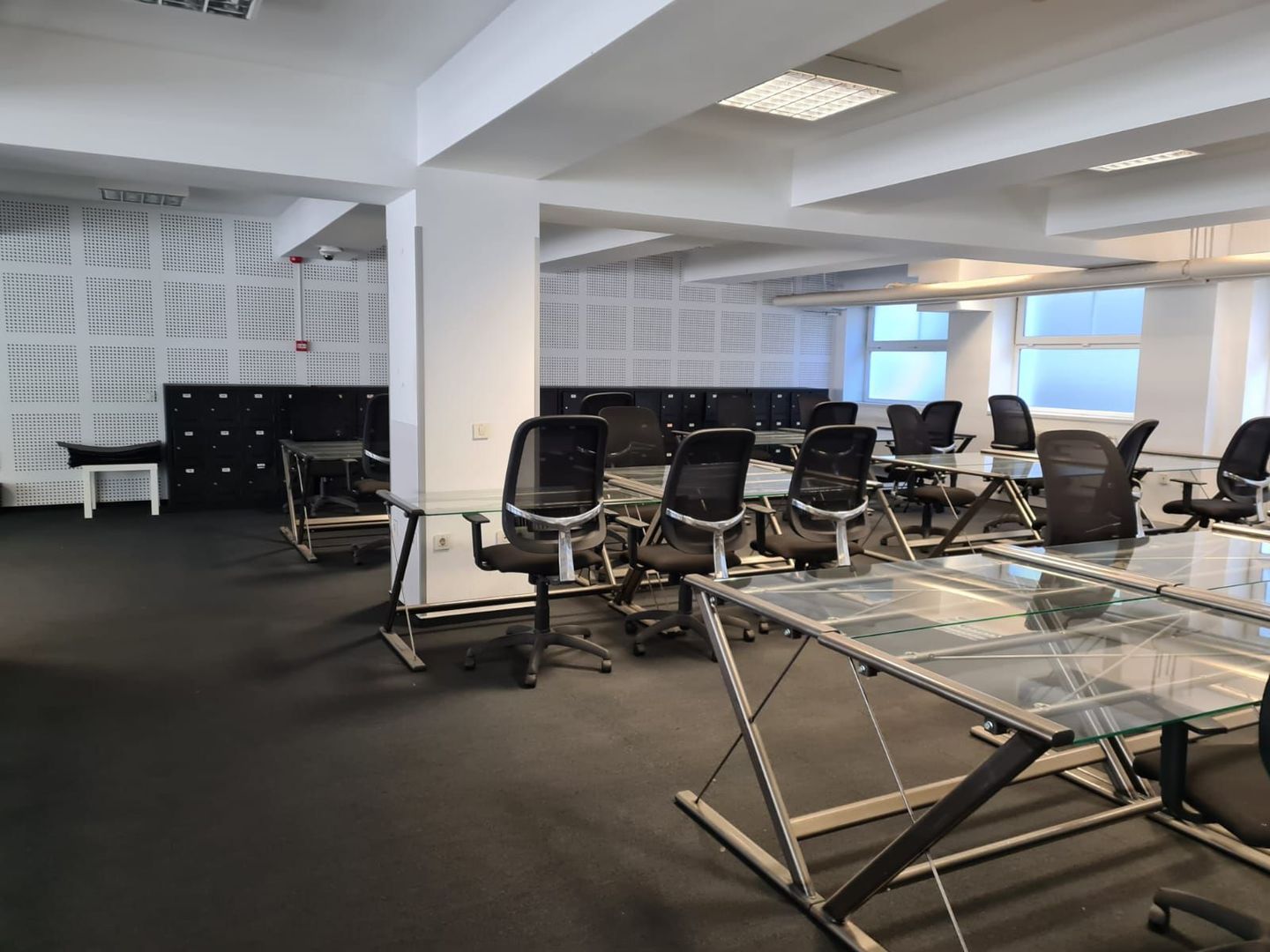 Cladire de birouri 3000 mp - Poză 9