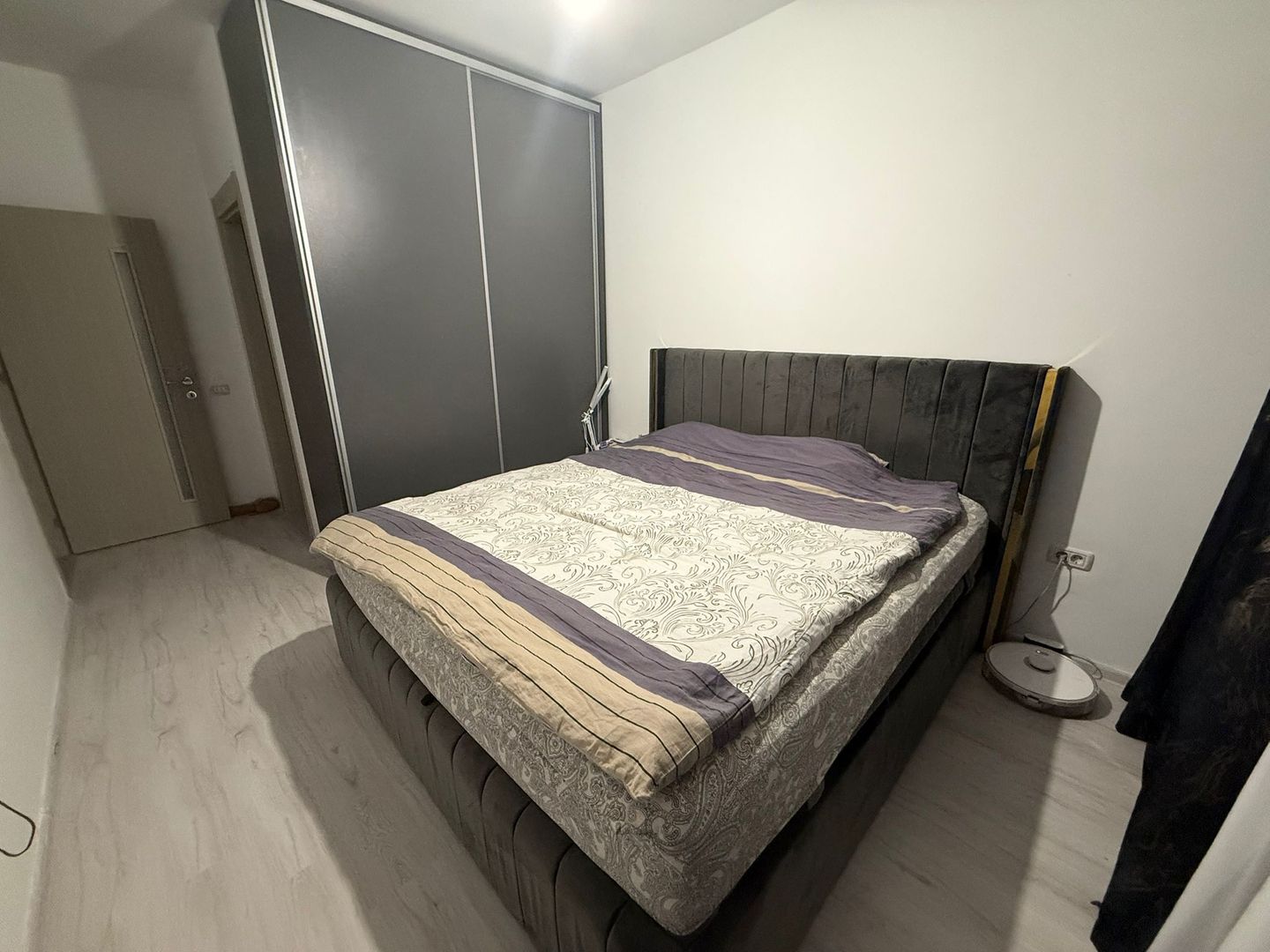 De vanzare apartament 3 camere 2 bai zona Pacii/Centrala Proprie A266 - Poză 1
