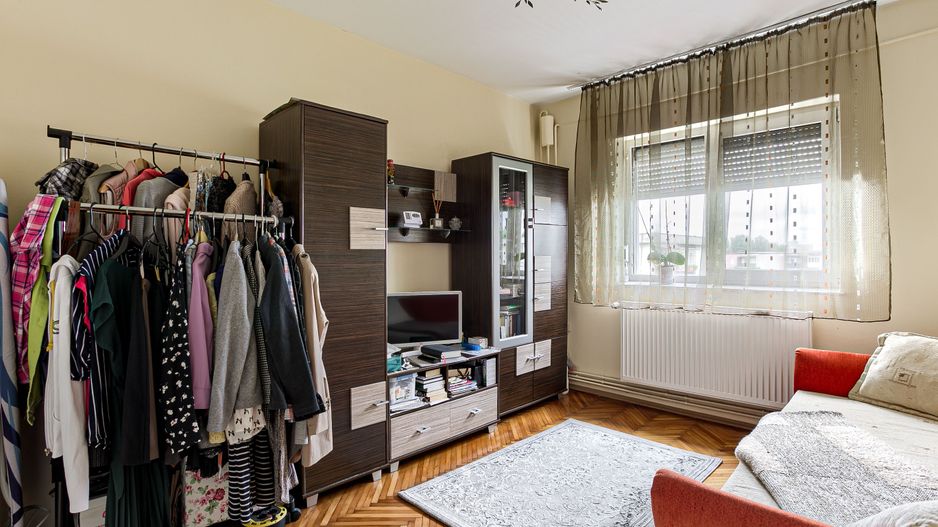 Apartament cu 3 camere zona Miorița etaj 4 - Poză 6