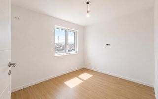 COMISION 0! Duplex finalizat cu 5 camere si 3 bai. Panouri fotovoltaice. - Poză 16