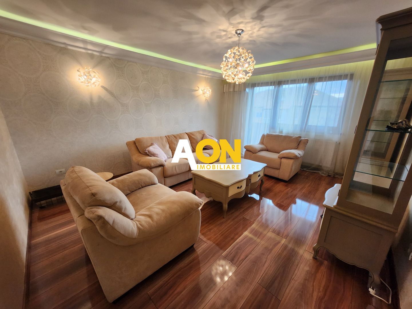 De inchiriat apartament 3 camere, Closca - Poză 2