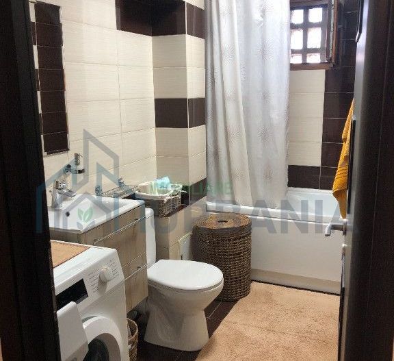 Apartament cu 2 camere de vânzare în Podu Ros, Iasi - Poză 4
