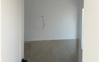Jumătate de duplex premium, 120 mp utili, teren 256 mp, garaj și 3 dor - Poză 4