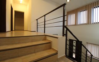 Zona Cetatii; 6 incaperi, ideal pentru sediu firma. - Poză 13