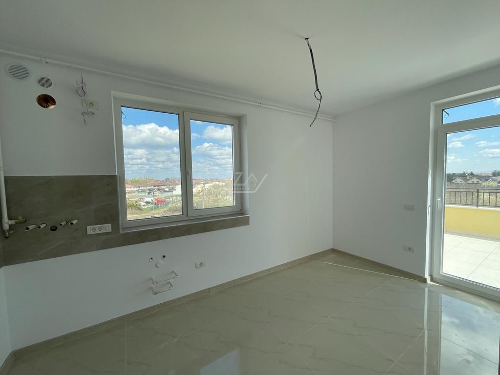 Terasa 45 mp. Decomandat. Parcare. - Poză 4