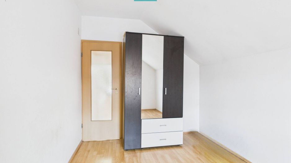 Două locuințe individuale pe 512 mp –  in GIROC - Poză 47