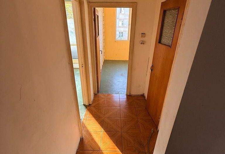 Vânzare apartament 3 camere, decomandat, etaj 1/4 – 66,79 mp + boxă – Drumul Tab - Poză 9