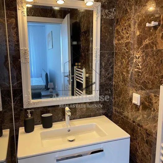 Apartament 3 camere finisat si mobilat cu vedere spre lac zona Iulius Mall - Poză 8