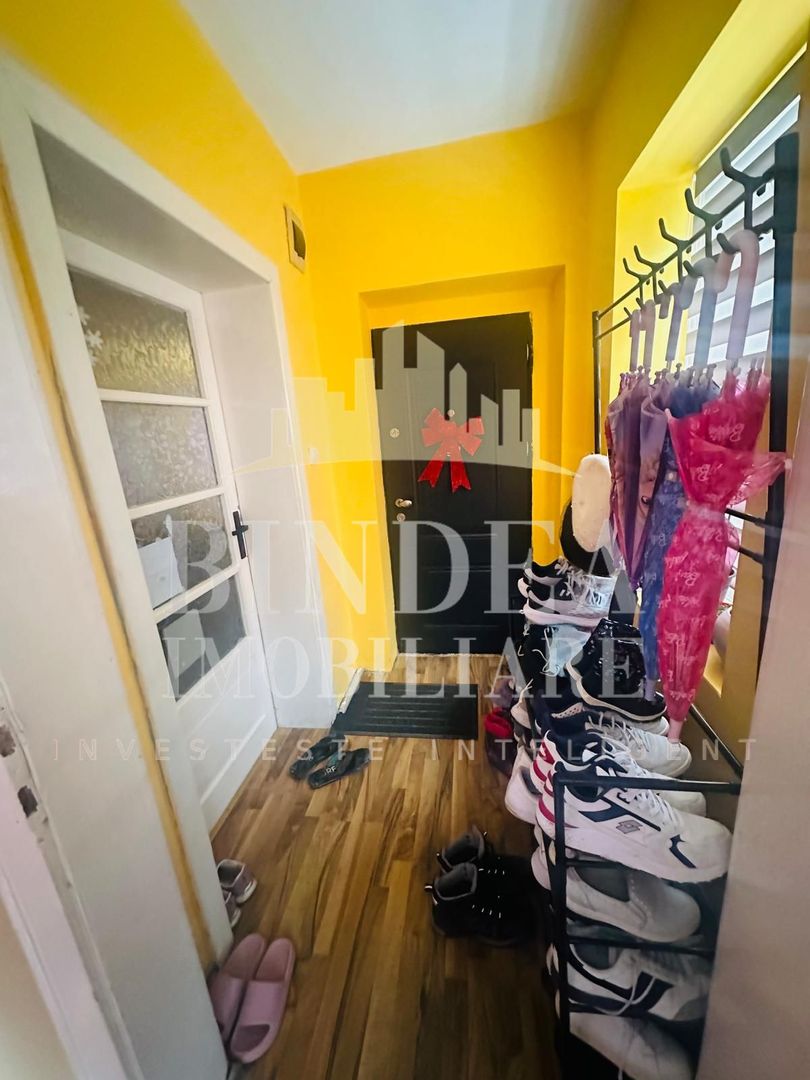 Casa pe principala in Giarmata  737mp teren - Poză 13