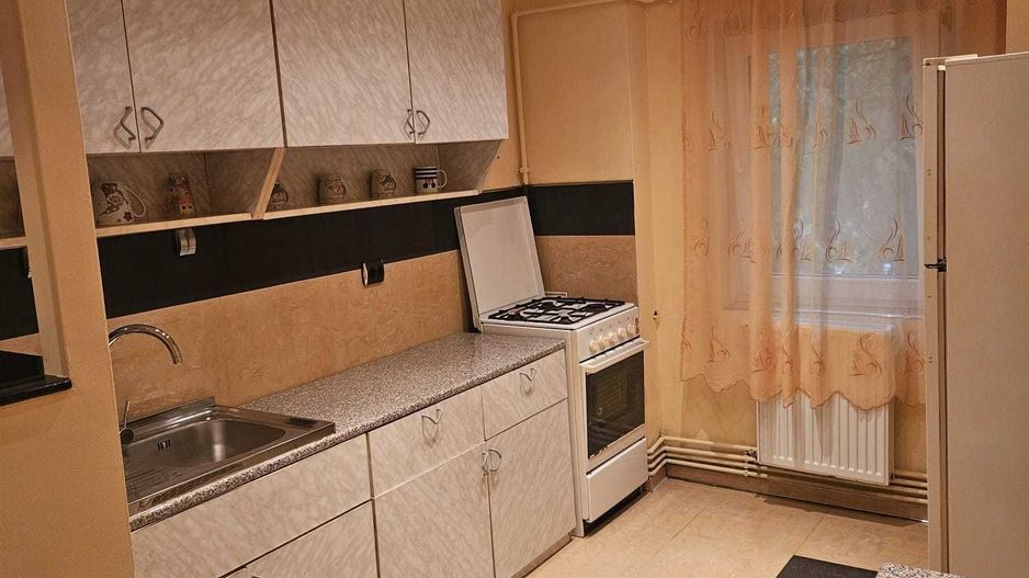 Aradului-BRD | 2 camere | Centrala proprie | Etaj 2 | Garaj - Poză 1