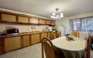 Casă parter 123 mp, complet renovată, curte generoasă, teren 400 mp - Giulesti - Poză 24