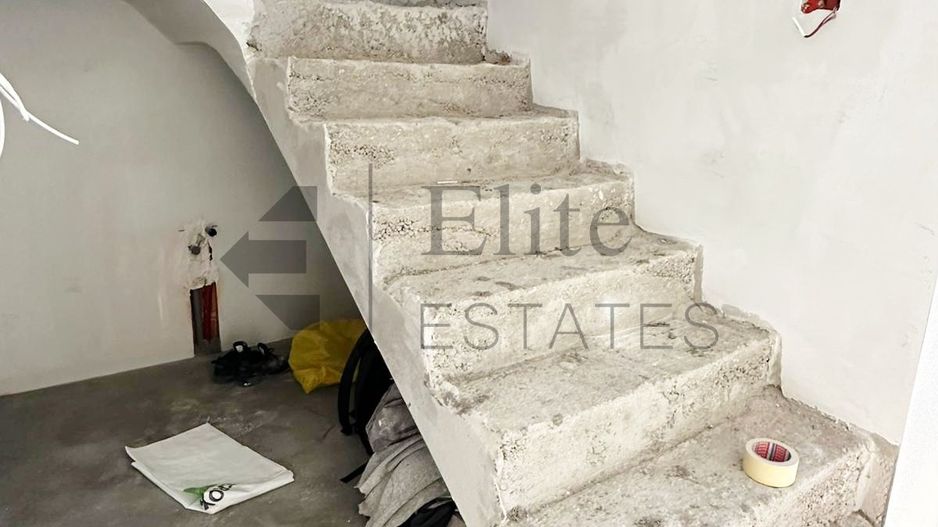 Casa pe deal de vanzare cu 5 camere - Poză 11