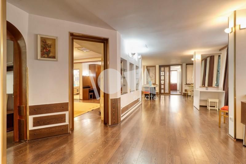 De închiriat: apartament în vilă, 200mp utili - Poză 10