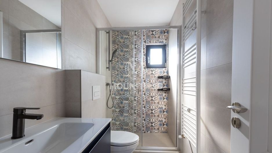 Casa moderna,4 camere, pompă de căldură si panouri fotovoltaice - Poză 7