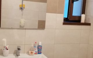 Inchiriez casa insiruita cu 3 camere Valea Lupului - Poză 8