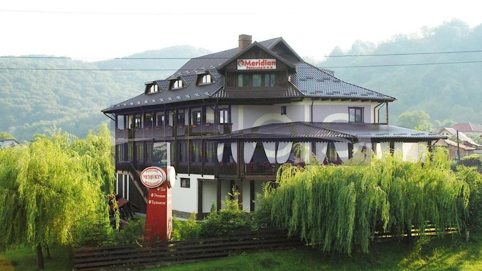 Afacere la cheie pensiunea Meridian sat Corbeni amortizare 30% / an - Poză 1
