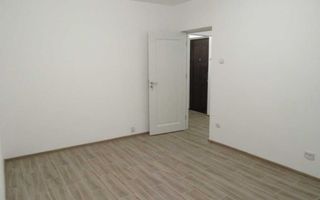 OPORTUNITATE | GARSONIERA TEI | RENOVATA | BLOC 1983 - Poză 1