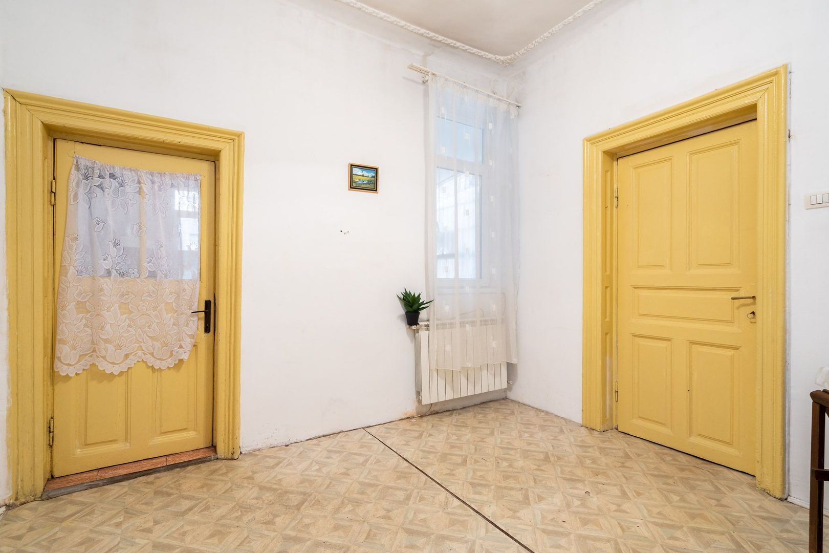 COMISION 0% - Casa 4 camere, singur curte, 400m de Bd Unirii - Teren 224 mp - Poză 8