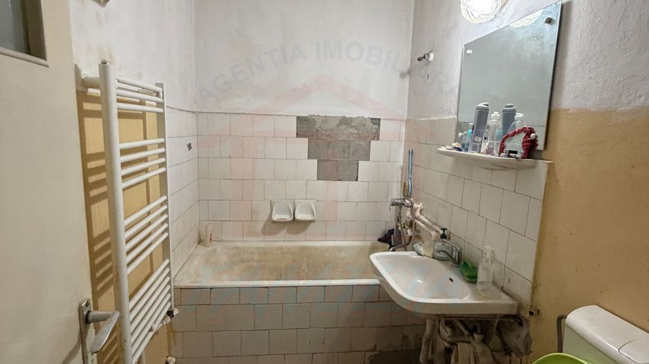 De vanzare apartament cu doua camere - Complex Siretu - Poză 4