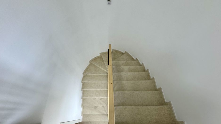 Cladire Brancoveneasca 30 de birouri 1100 mp dubla deschidere - Poză 17