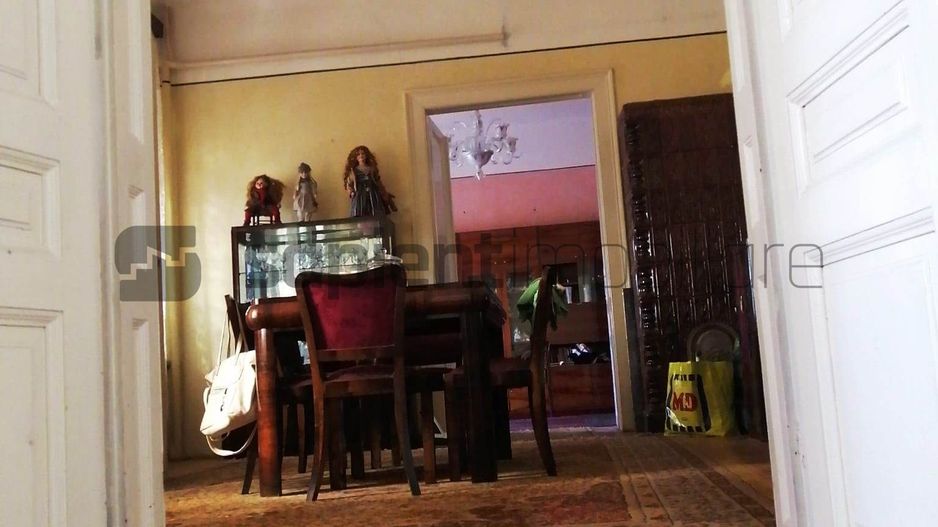 Casa cu 6 camere zona Spitalului judetean - Poză 1