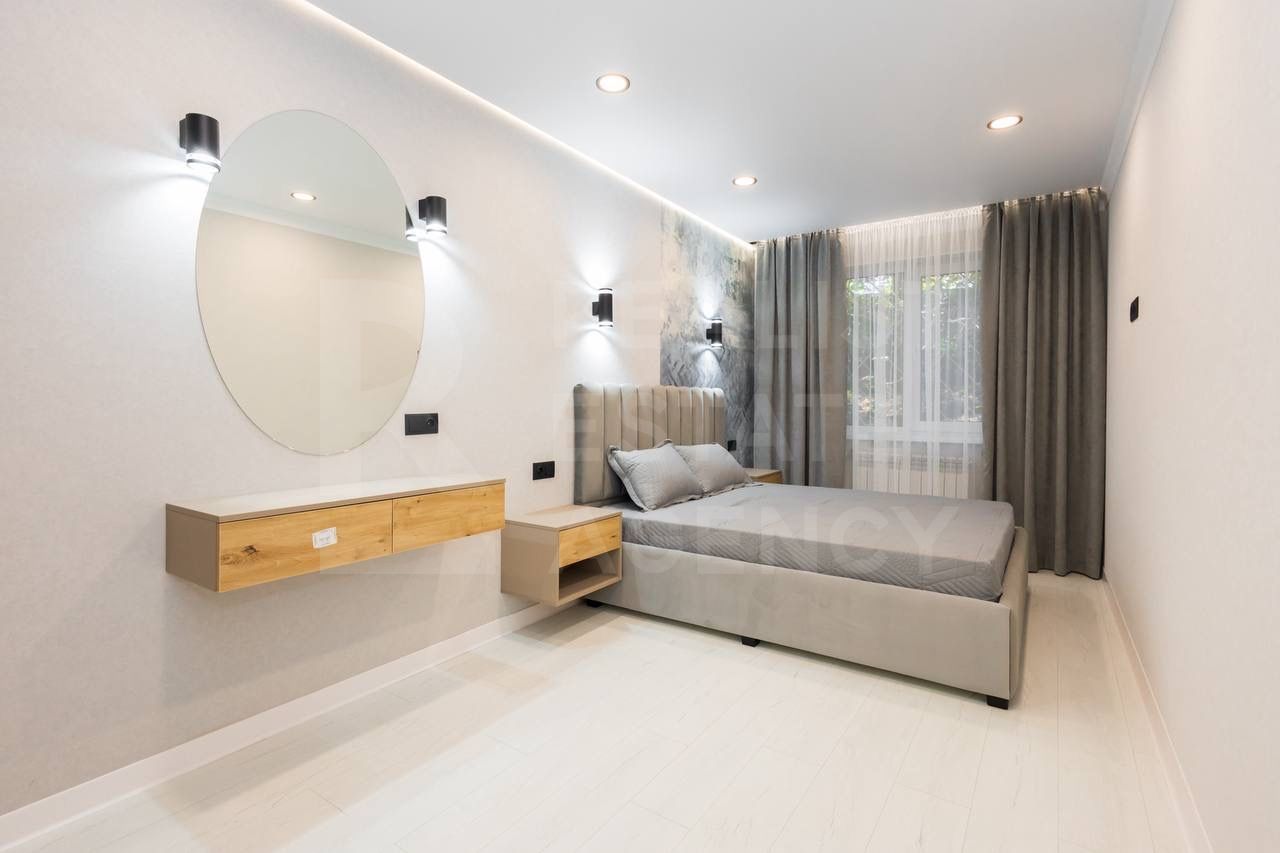 Vânzare, apartament, 2 camere, Strada Independenței, Botanica - Poză 1