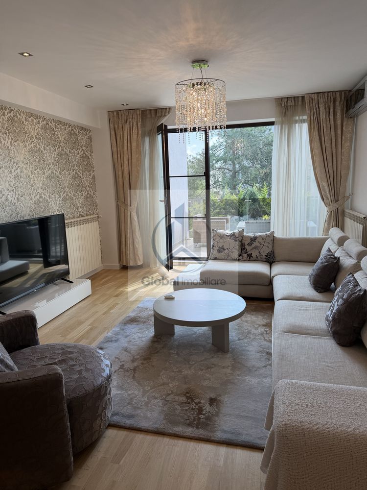 Inchiriere apartament 3 camere - Poză 1