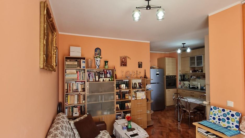 Apartament generos cu o camera - Poză 19